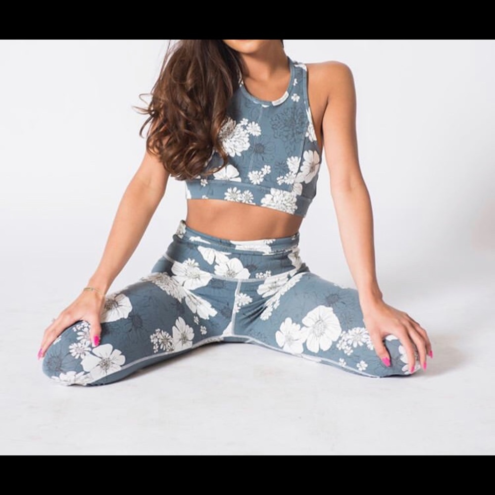 Sports bra leggings set work out